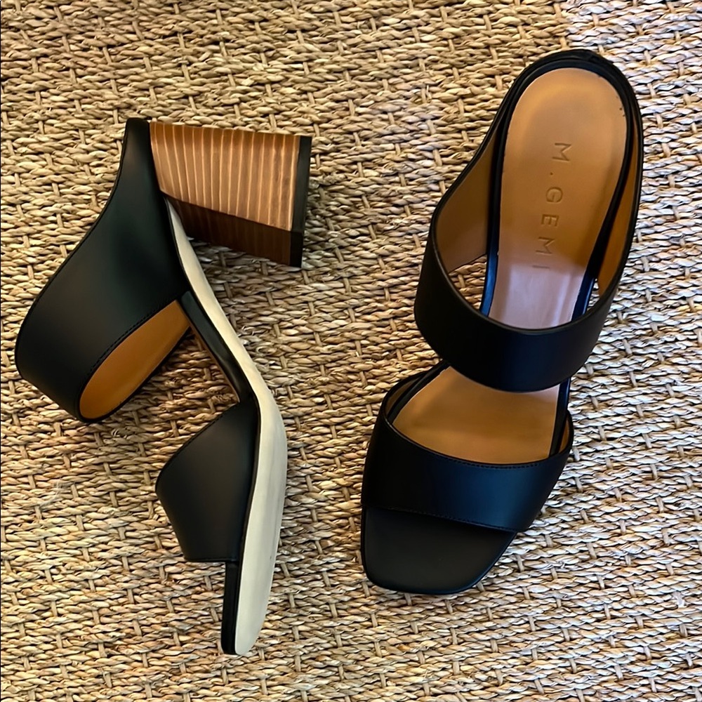 M. Gemi Black Sandals